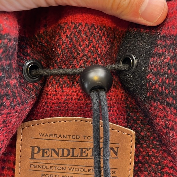 Vintage Pendleton 100% Wool Red & Black Tartan Plaid Flannel + Suede Sling Bag main image 11